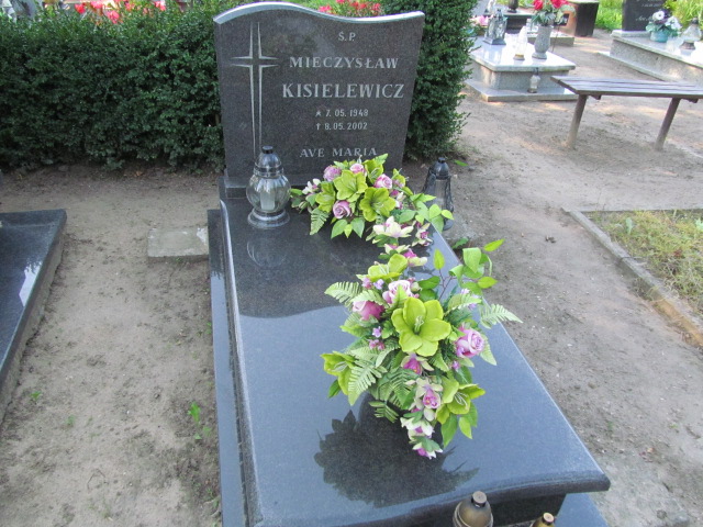 Grób Mieczysław Kisielewicz