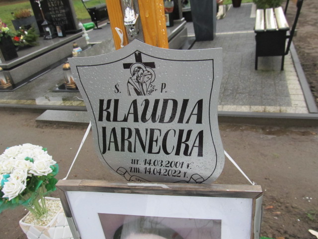 Klaudia Jarnecka 2001 Górzyca - Grobonet - Wyszukiwarka osób pochowanych